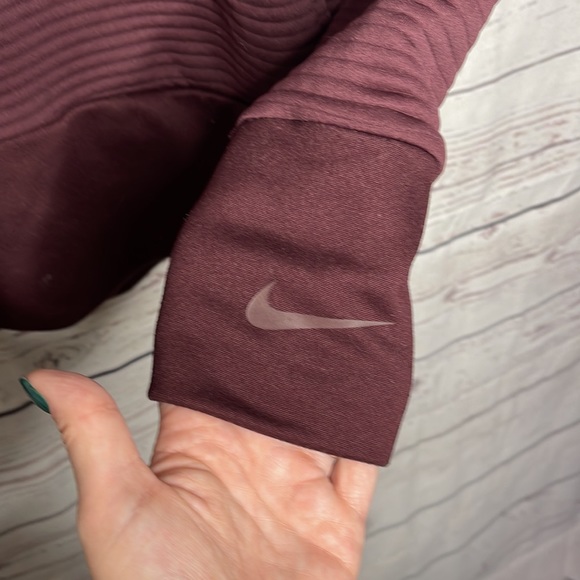 Nike Dri Fit Ribbed Burgundy Hoodie Sweatshirt Sz Small! - Picture 2 of 9